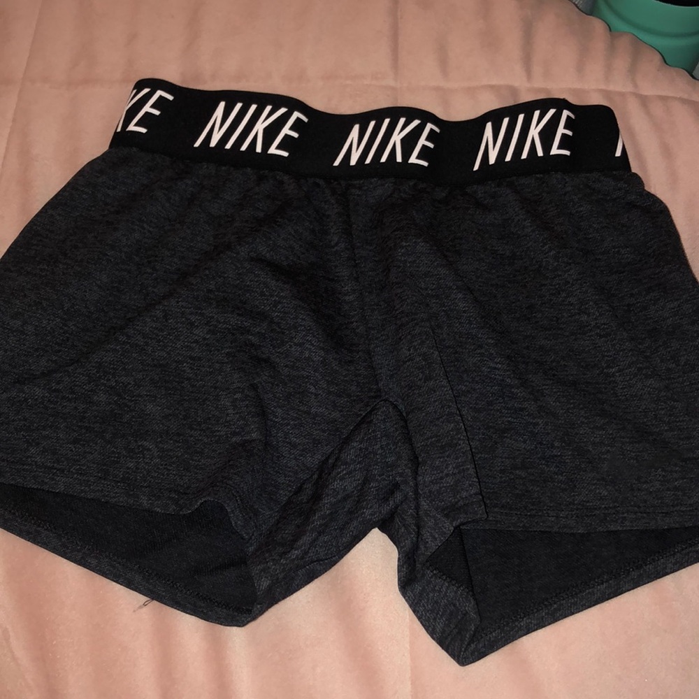 Nike girls shorts